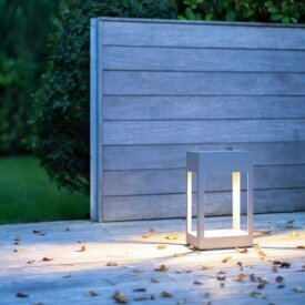 Hogar 06 | Kompakte Bodenleuchte für Wege & Terrassen von Roger Pradier